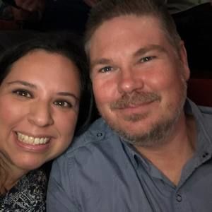 Meet your Posher, Claudia